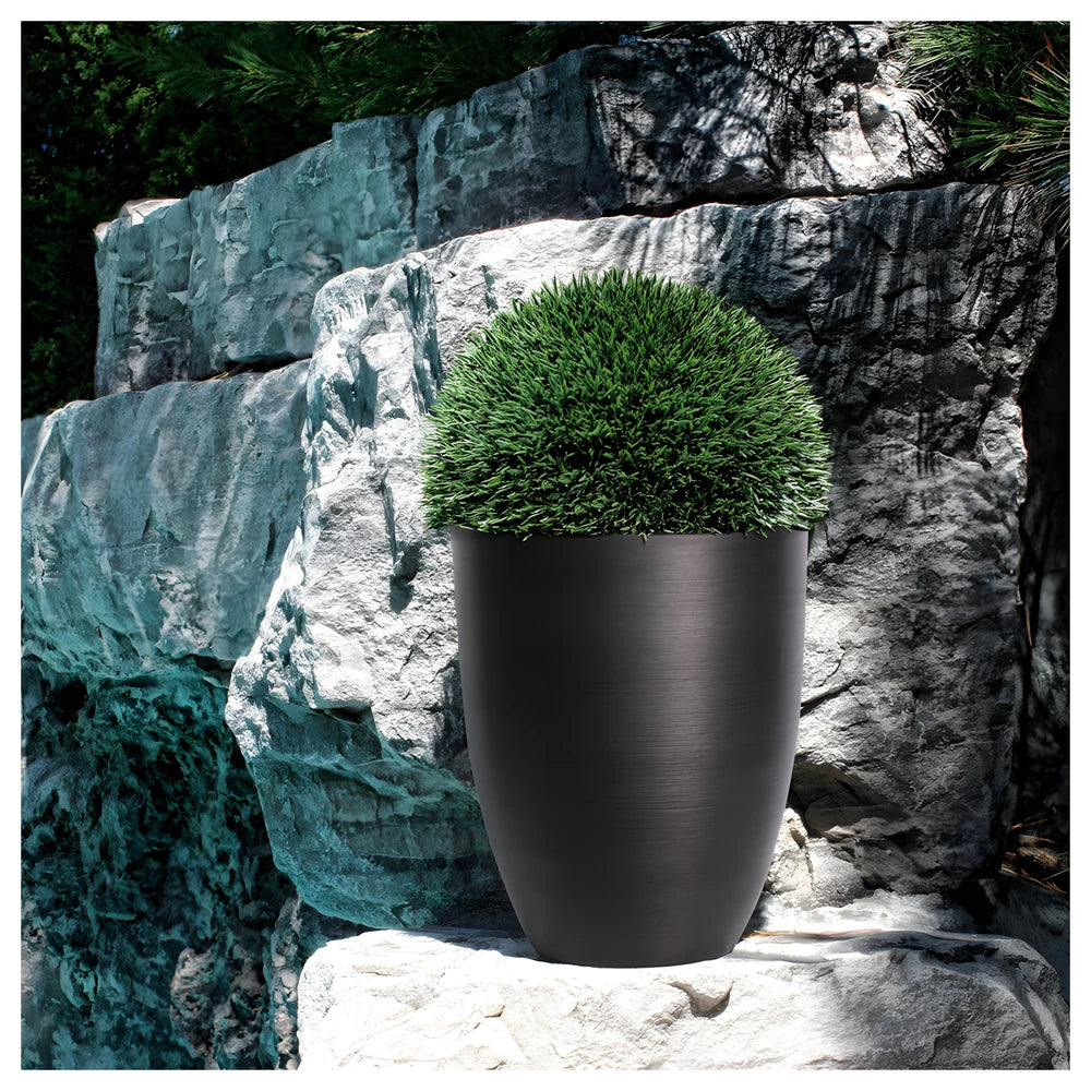 Soho Round Planter Obsidian Grey